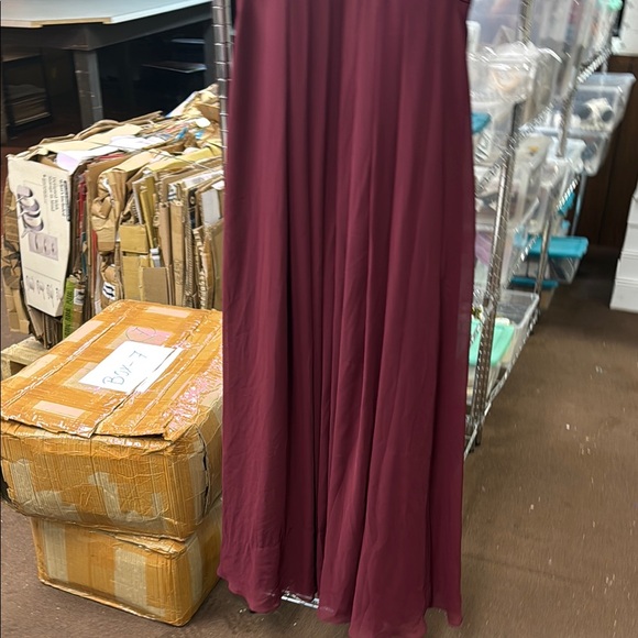 AZAZIE KAITLYNN
Merlot Empire Ruched Chiffon Convertible Dress - Picture 10 of 14